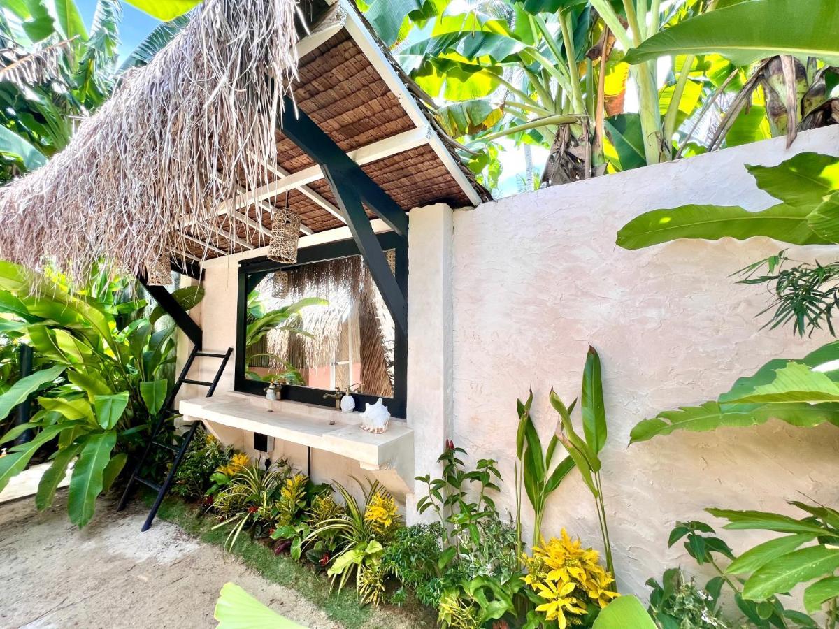 Secret Pool Villa Tuason Beach Хенераль-Луна Екстер'єр фото
